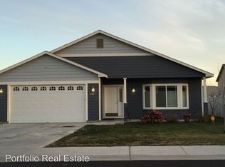 837 W Polo Ridge Dr, Moses Lake, WA 98837