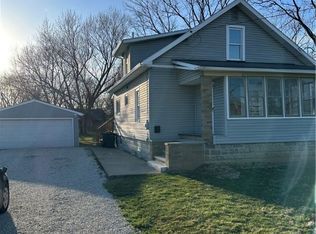 60 Taylor Rd, Barberton, OH 44203
