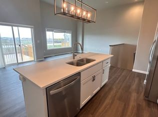 733 1st Ave N #1, Horace, ND