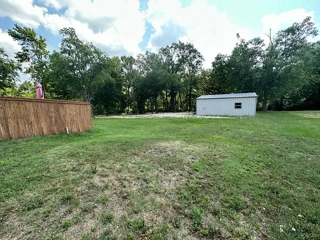 843 FM 2560 — Photo 25