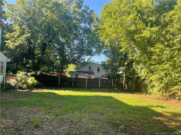 88 Hazel St, New Haven, CT 06511