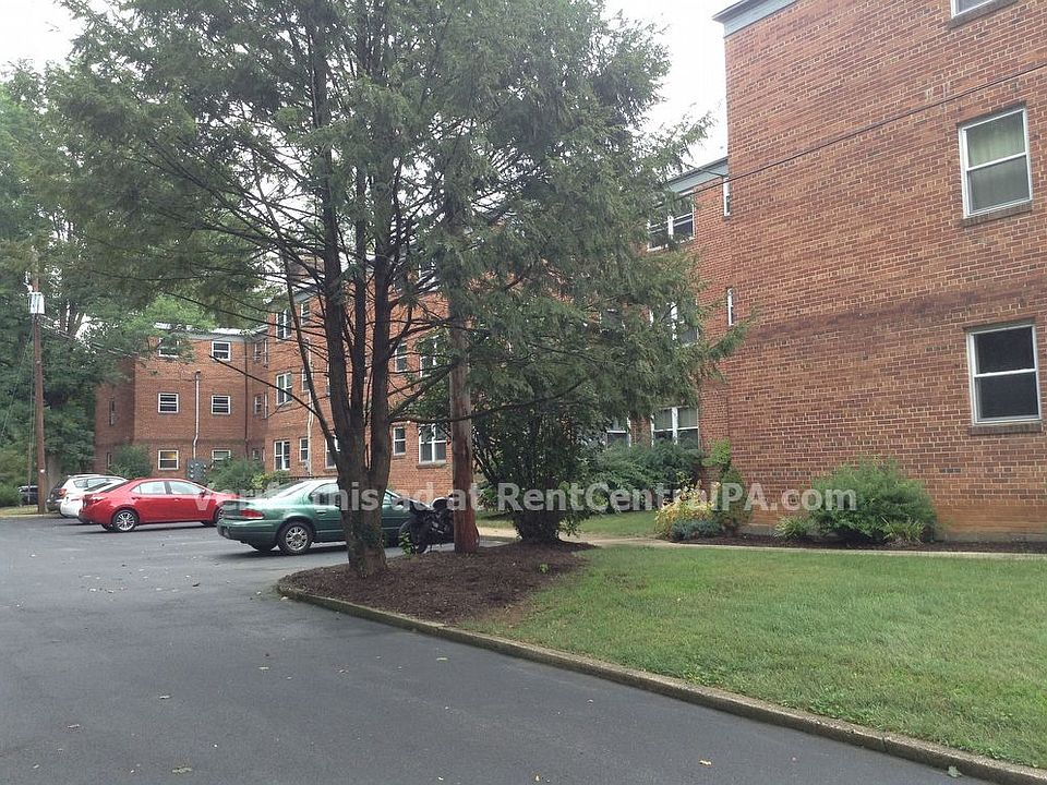 2nd image of 400 S College St APT 207