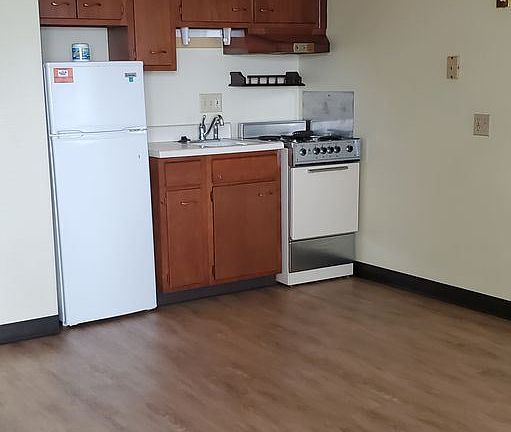 3rd image of 441 S Quincy St APT 104