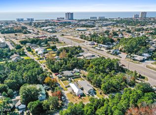 129 Henry Ave, Panama City Beach, FL 32413