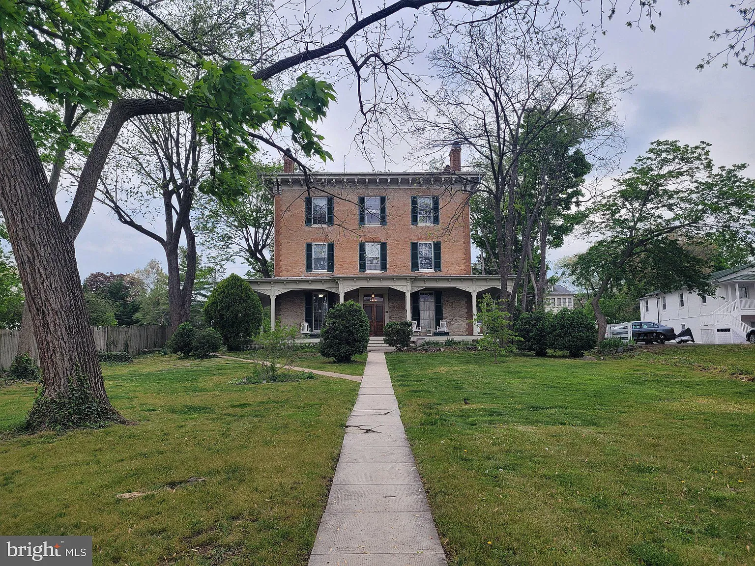 447 N Loudoun St — Photo 3