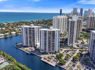 20515 E Country Club Dr APT 541, Aventura, FL 33180