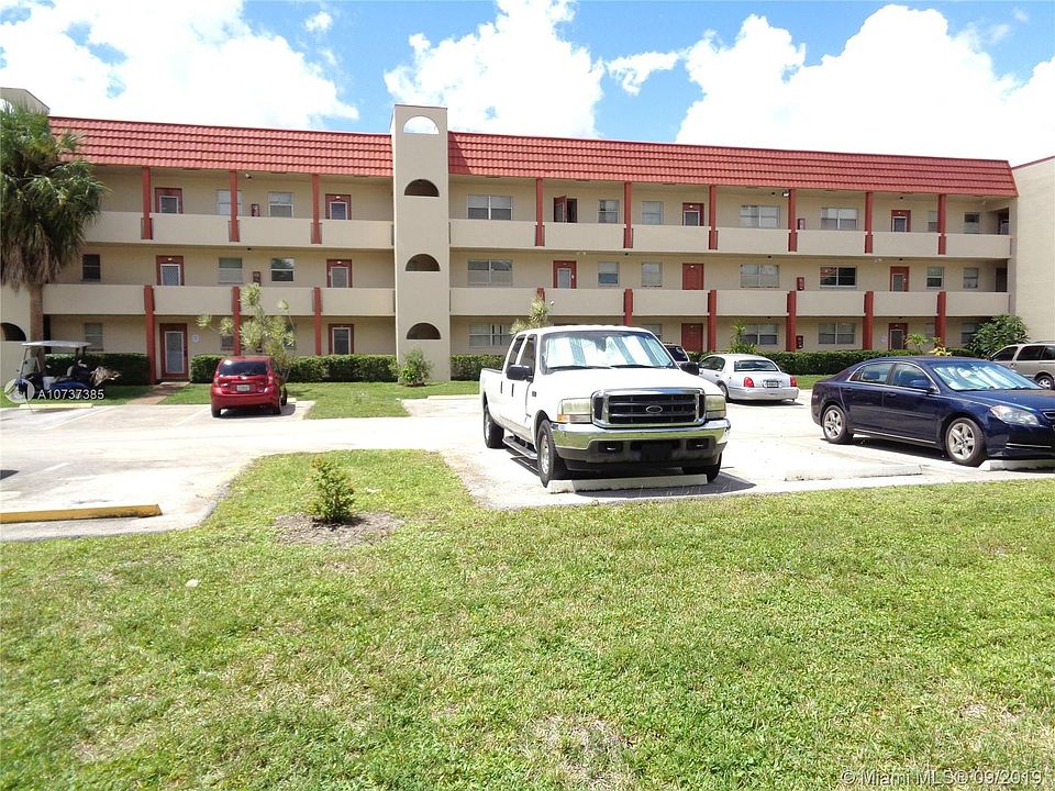 1st image of 3051 E Sunrise Lakes Dr E #209