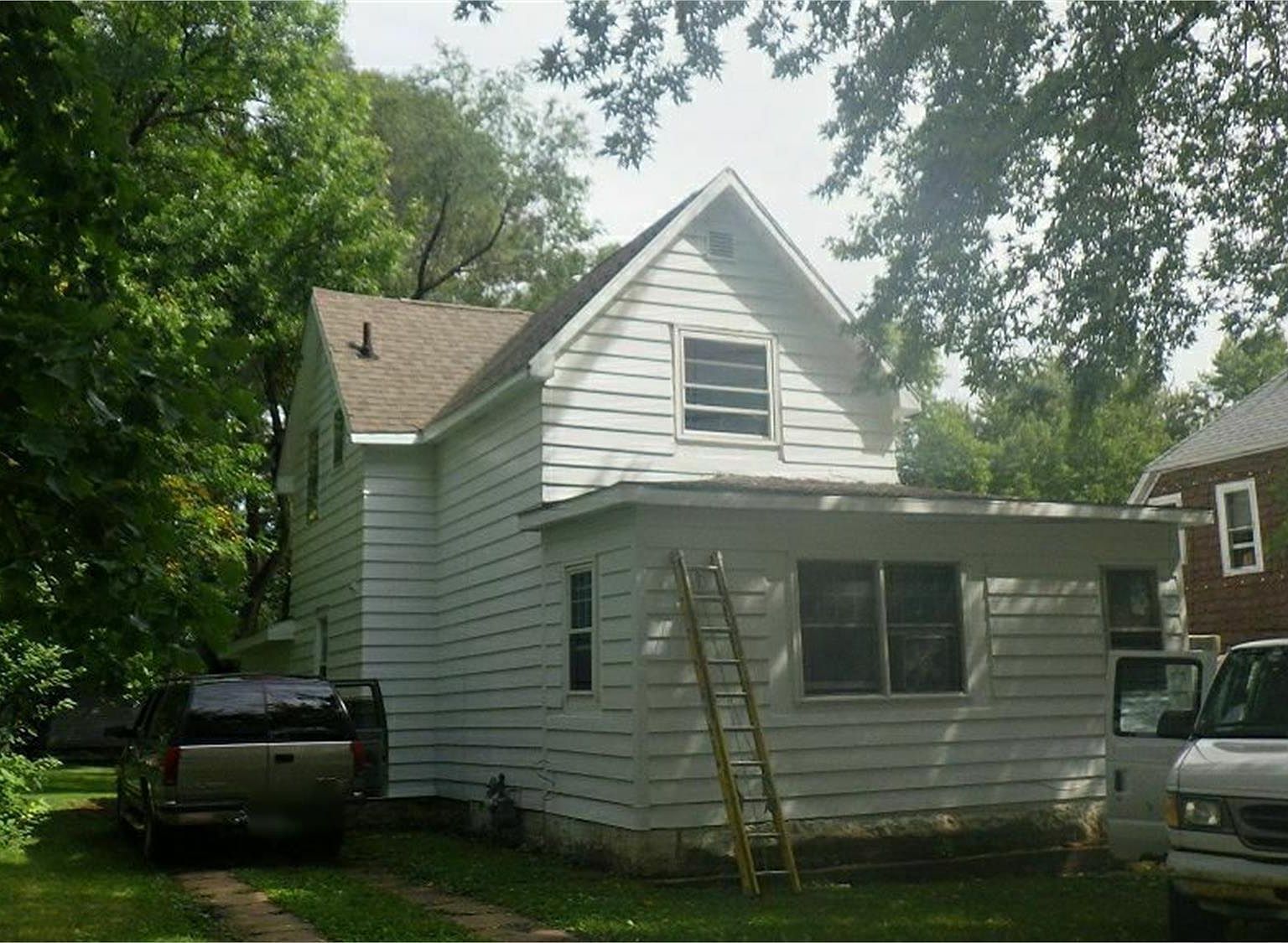 141 2nd Ave NW, Oelwein, IA 50662 MLS 20235133 Zillow