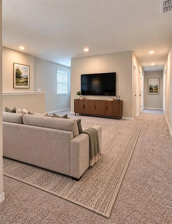 5 bed, 3.5 bath, 2832 sqft, $3,900 — Photo 4
