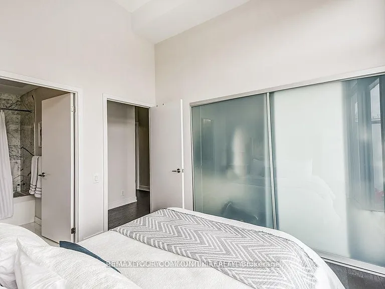 1815 Yonge St #602 — Photo 16