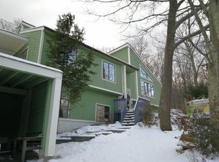 138 Notch Rd, Oak Ridge, NJ 07438