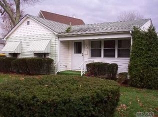 799 Harrison Ave, Riverhead, NY 11901