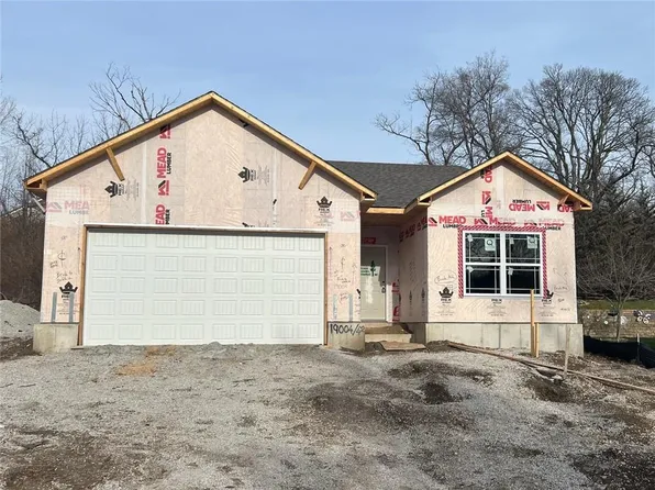 19004 E 19th Ct N, Independence, MO 64058