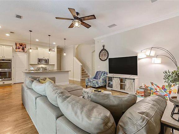4th image of 3623 S Renellie Dr