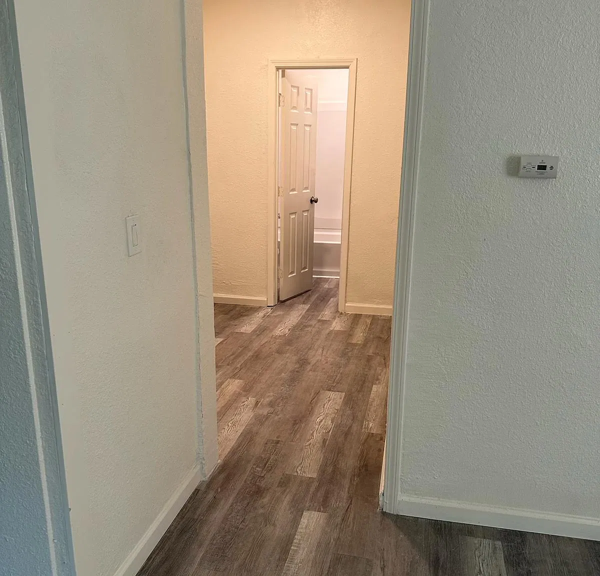 Studio, 700 sqft, $950 — Photo 4