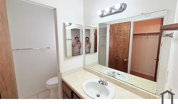 2 bed, 1100 sqft, $1,750 — Photo 2