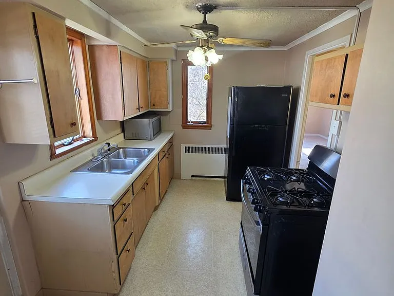 753 East Dr — Photo 4