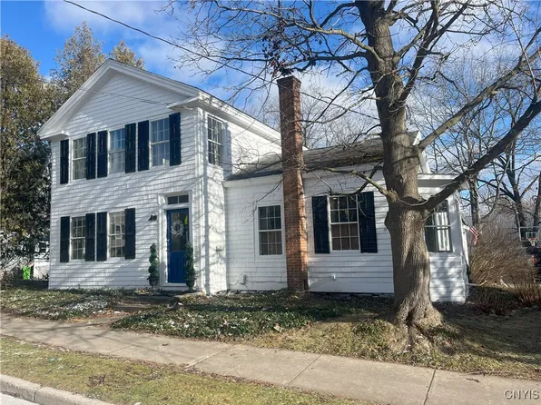 20 Farnham St, Cazenovia, NY 13035