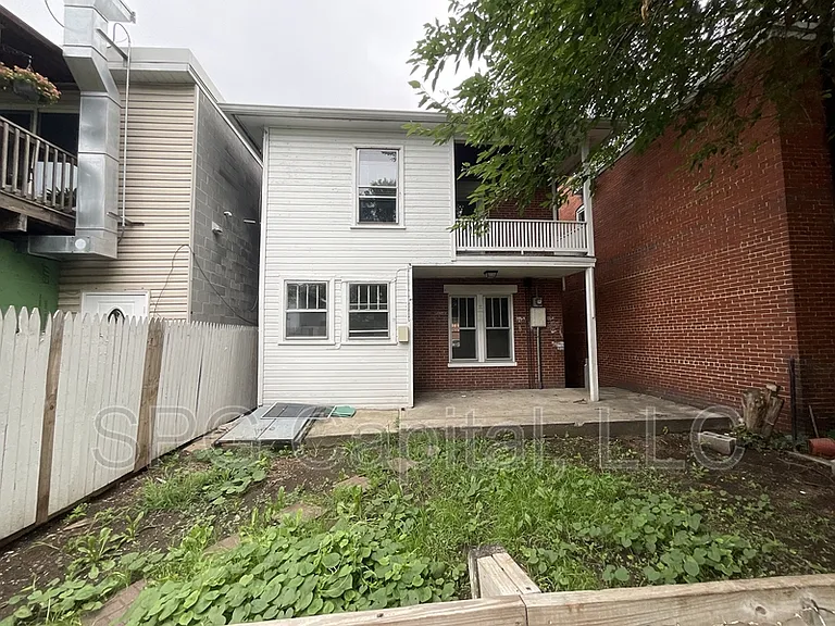 34 W Washington St — Photo 10