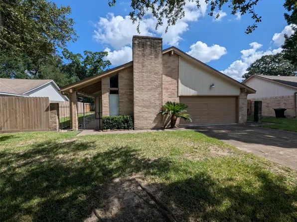 3610 Saratoga Dr, Houston, TX 77088