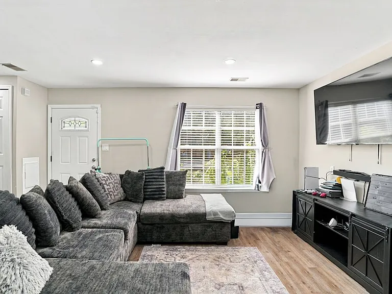 4181 Bluebird Dr — Photo 5