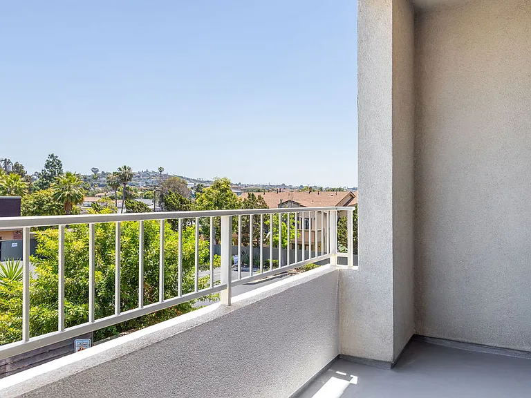 Trio Townhomes — Photo 9