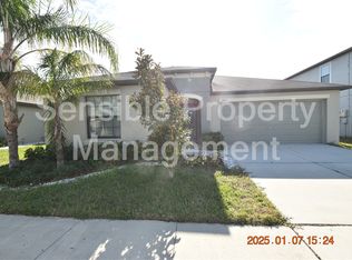 9610 Sage Creek Dr, Ruskin, FL 33573