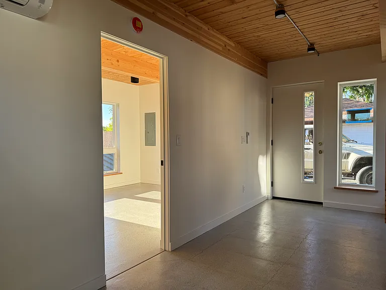 4320 3rd Ave NW — Photo 5