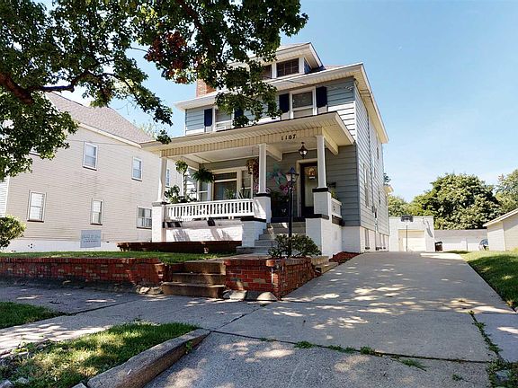 2nd image of 1107 N Douglas St