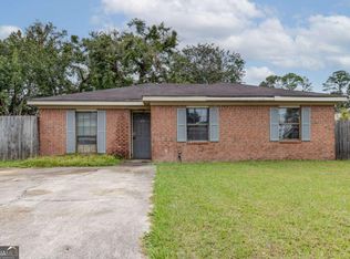 251 Garden Cir, Hinesville, GA 31313