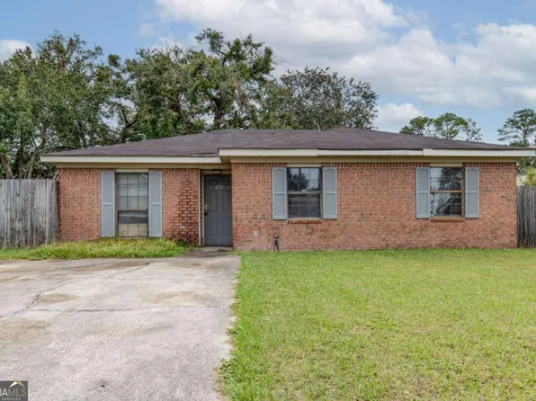 251 Garden Cir, Hinesville, GA 31313