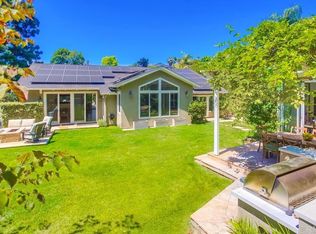907 Poppy Ln, Carlsbad, CA 92011