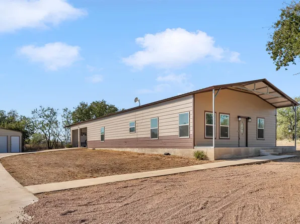 1717 Link Drive, Kingsland, TX 78639