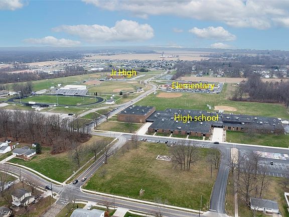 3rd image of 4972 Northview Ct