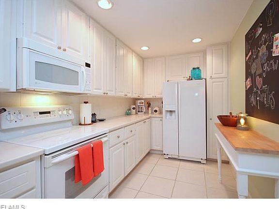 5th image of 28560 Alessandria Cir