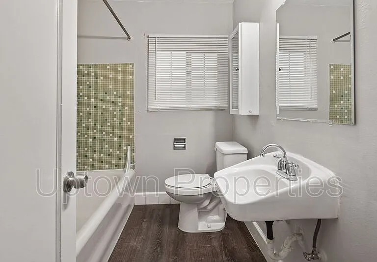 1344 NE 68th Ave — Photo 10