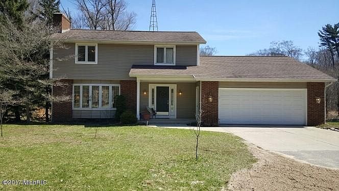 1st image of 12932 Lakeshore Dr