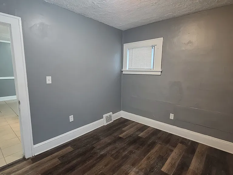 3055 E 121st St #2 — Photo 15