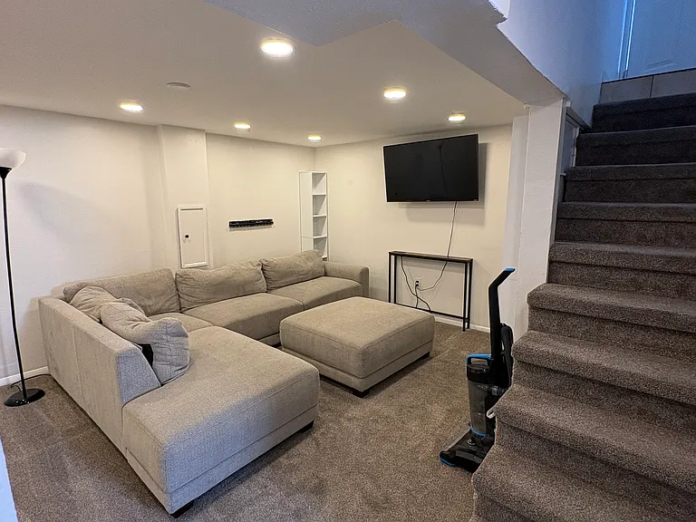 842 N 200 E — Photo 11