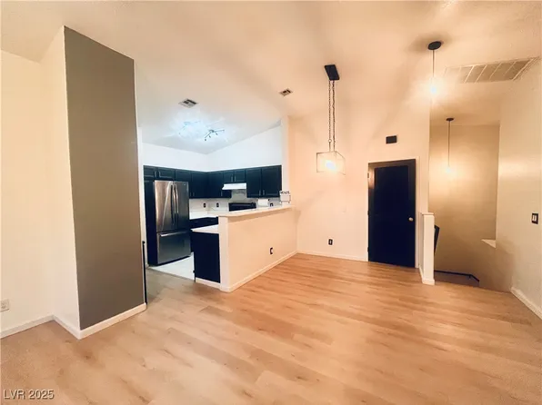 6449 Stone Dry Ave Unit 101, Henderson, NV 89011