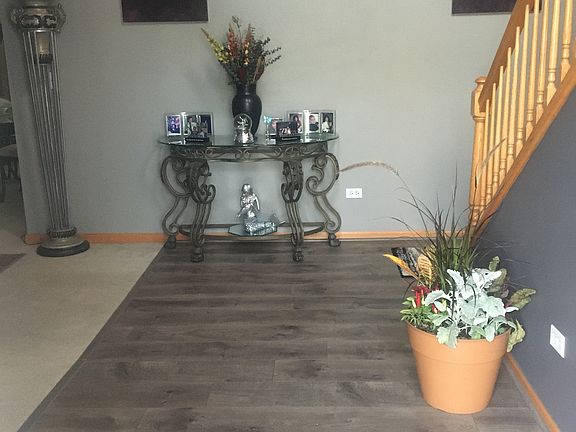 4th image of 7427 Rosewind Dr
