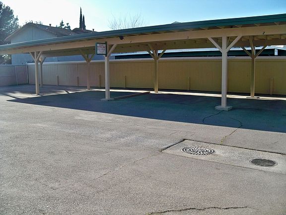 5th image of 2401 Vera Cruz Dr #6