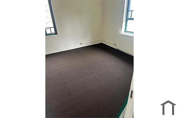 Building Photo - 1579 Metropolitan Ave #2A