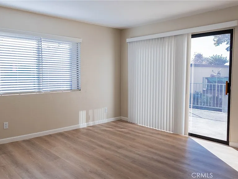 1219 N Edwards St #33 — Photo 6