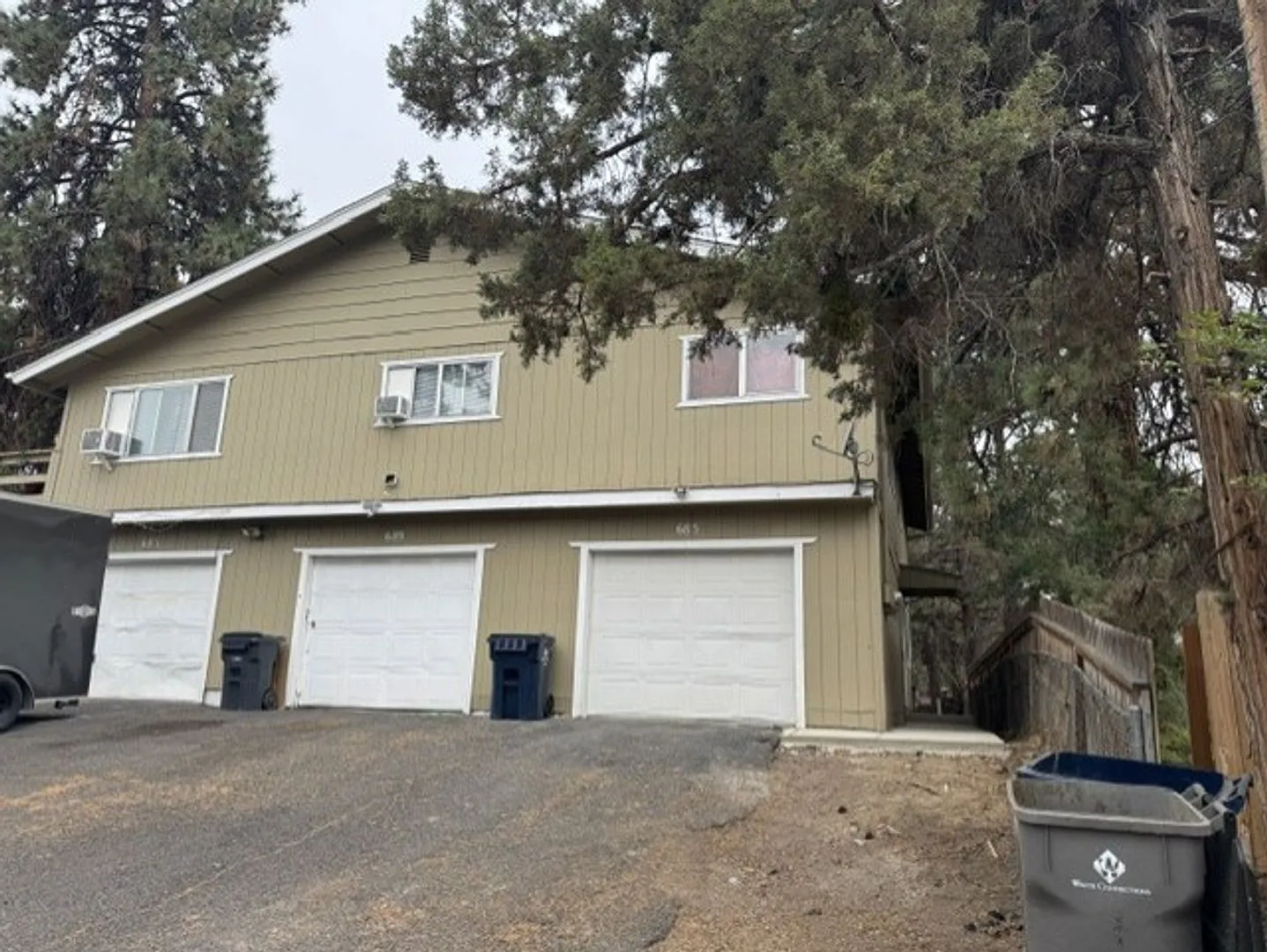 ce685 — Photo 2
