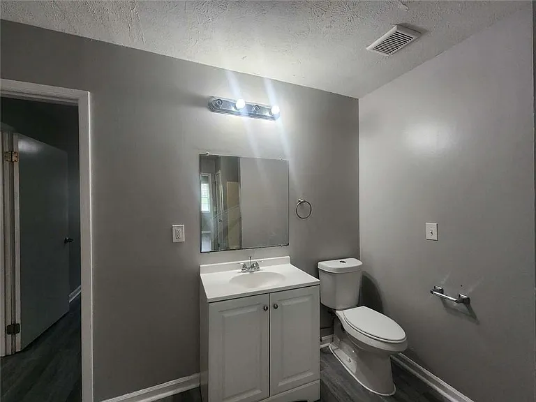 1168 Pinedale Cir NW — Photo 10