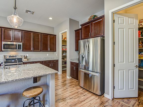 2nd image of 3732 W Lanham Dr