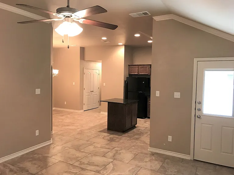 4603A Skyflower Ln — Photo 3