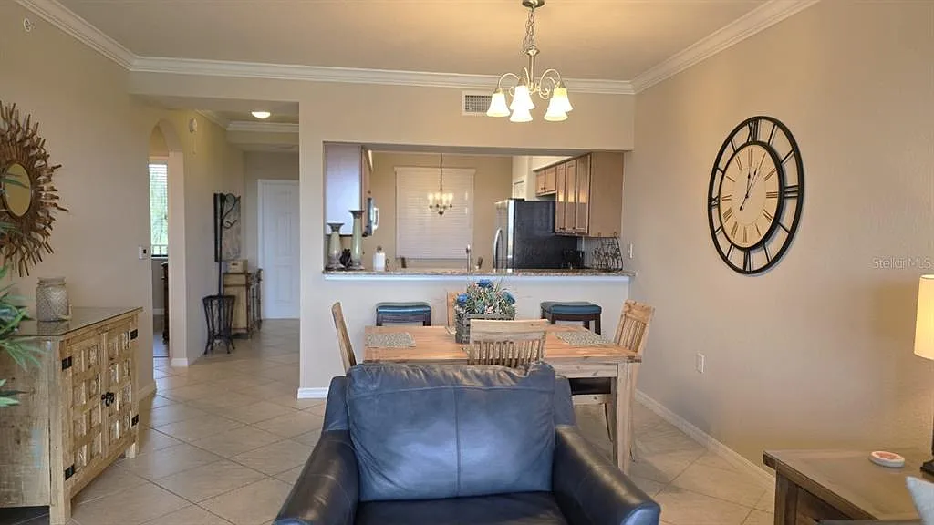 2 bed, 2.0 bath, 1121 sqft, $2,500 — Photo 4