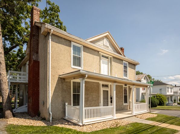 304 N High St